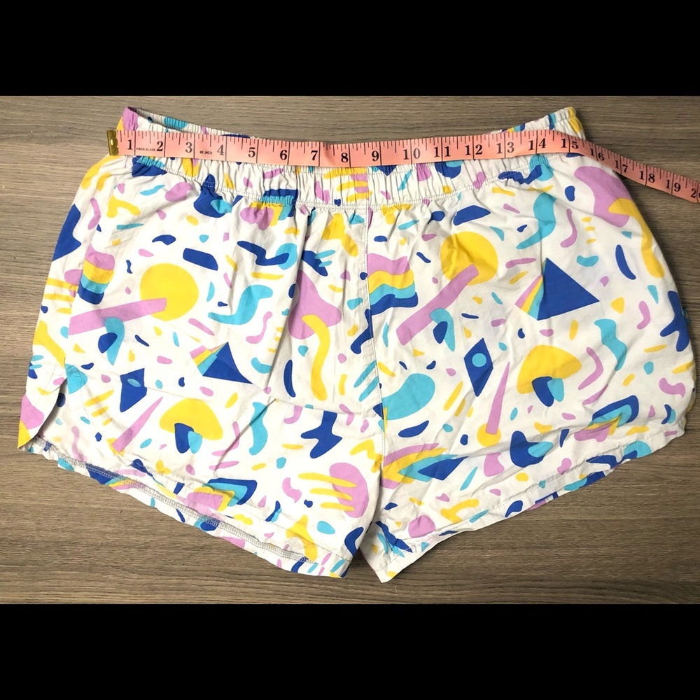 NWOT MOKUYOBI XL KEYBOARD JAM BREEZER SHORTS